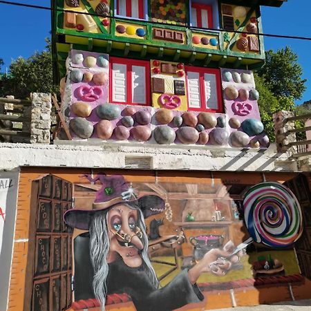 El Escondite De Hansel Y Gretel Soportujar Exteriör bild